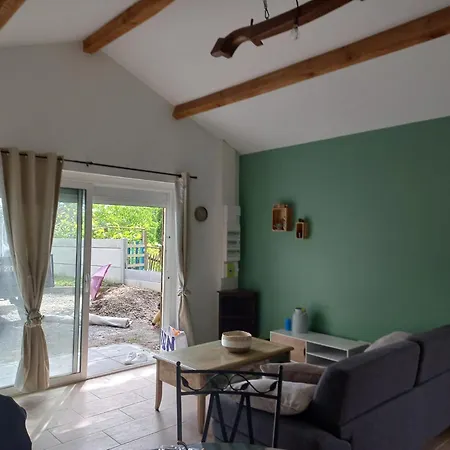 La Petite Maison Des Ecureuils Mios Extérieur photo